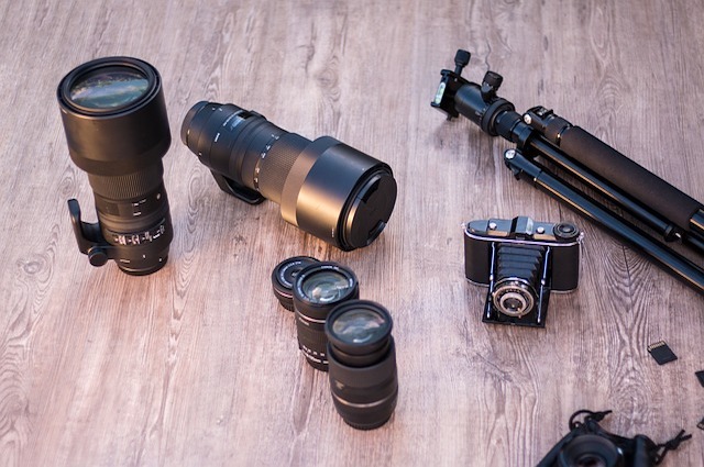 picture of camera lenses